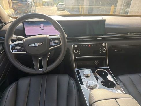 Used 2025 Genesis GV80 2.5T Standard image 18