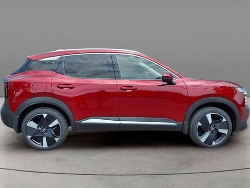 New 2025 Nissan Kicks SR w/ SR Premium Package image 9