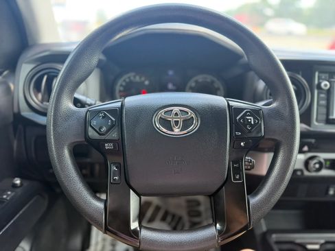 Used 2018 Toyota Tacoma SR w/ SR Convenience Package RWD image 25