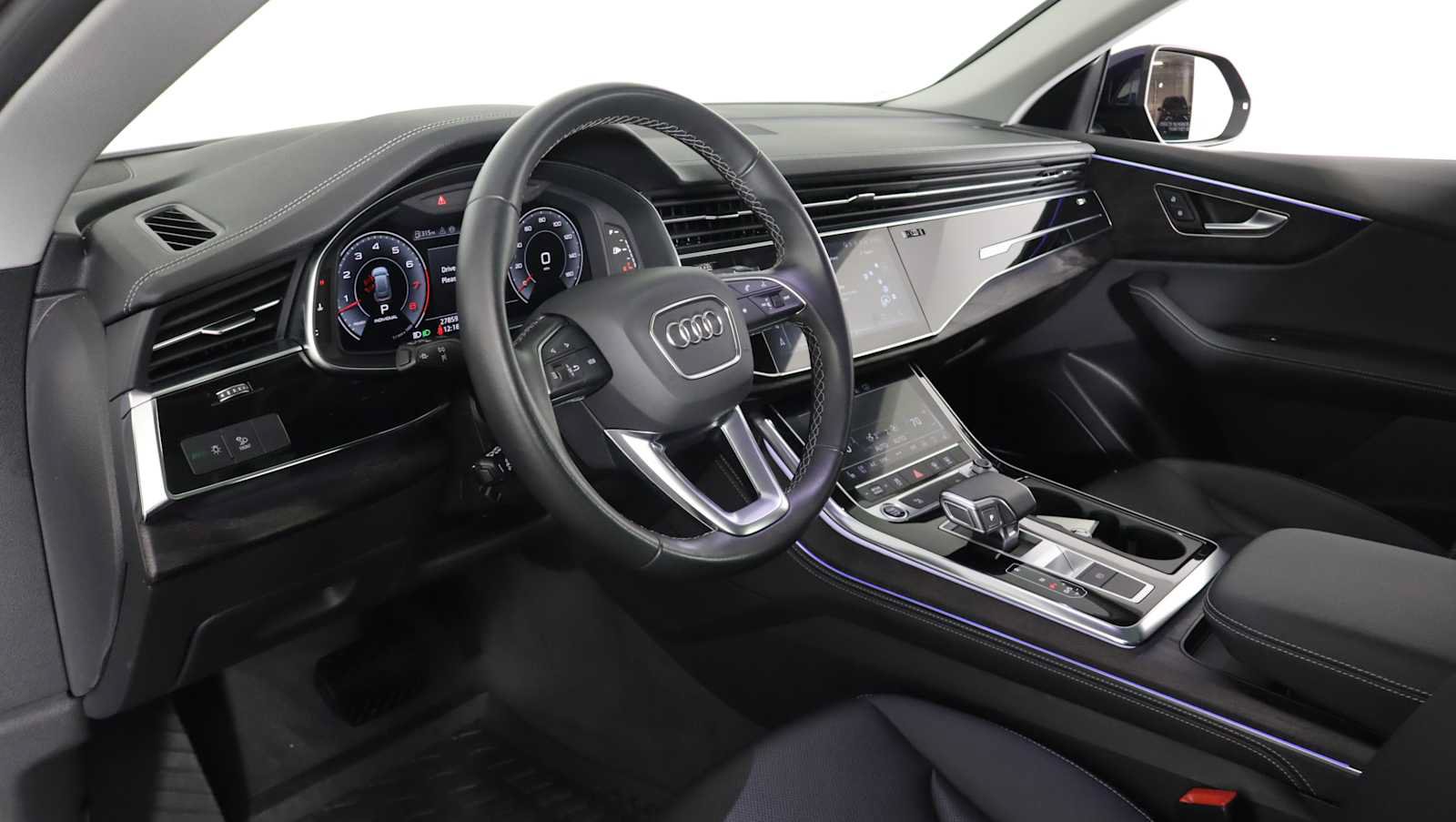 Used 2023 Audi Q8 Premium Plus AWD/4WD image 12