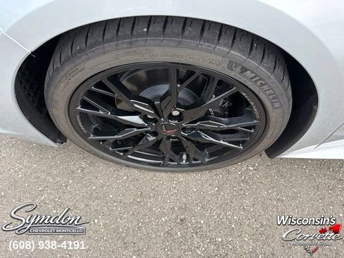 Used 2026 Chevrolet Corvette Stingray Convertible RWD image 23