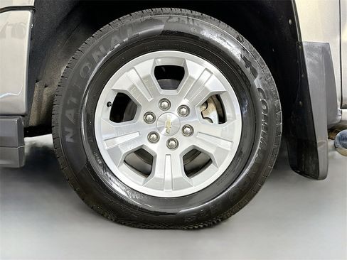 Used 2017 Chevrolet Silverado 1500 LT w/ All Star Edition image 35