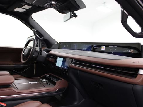 New 2026 Lincoln Navigator Reserve AWD/4WD image 31