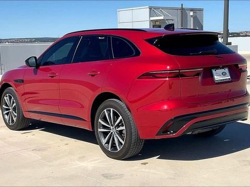 Used 2024 Jaguar F-PACE R-Dynamic S image 15