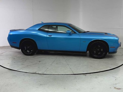 Used 2015 Dodge Challenger R/T Plus RWD image 5