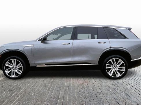 Used 2026 Cadillac Vistiq Luxury image 5