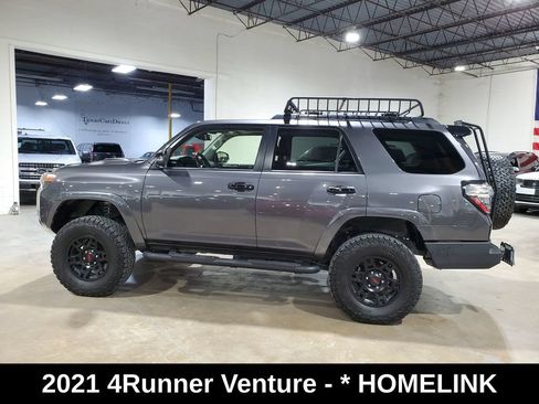 Used 2021 Toyota 4Runner Venture w/ Moonroof Package AWD/4WD image 12