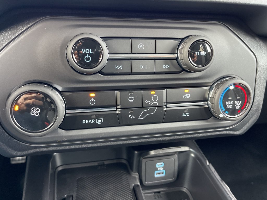 New 2025 Ford Bronco 4-Door AWD/4WD image 10