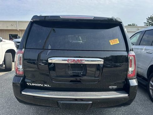 Used 2018 GMC Yukon XL Denali w/ Open Road Package RWD image 4