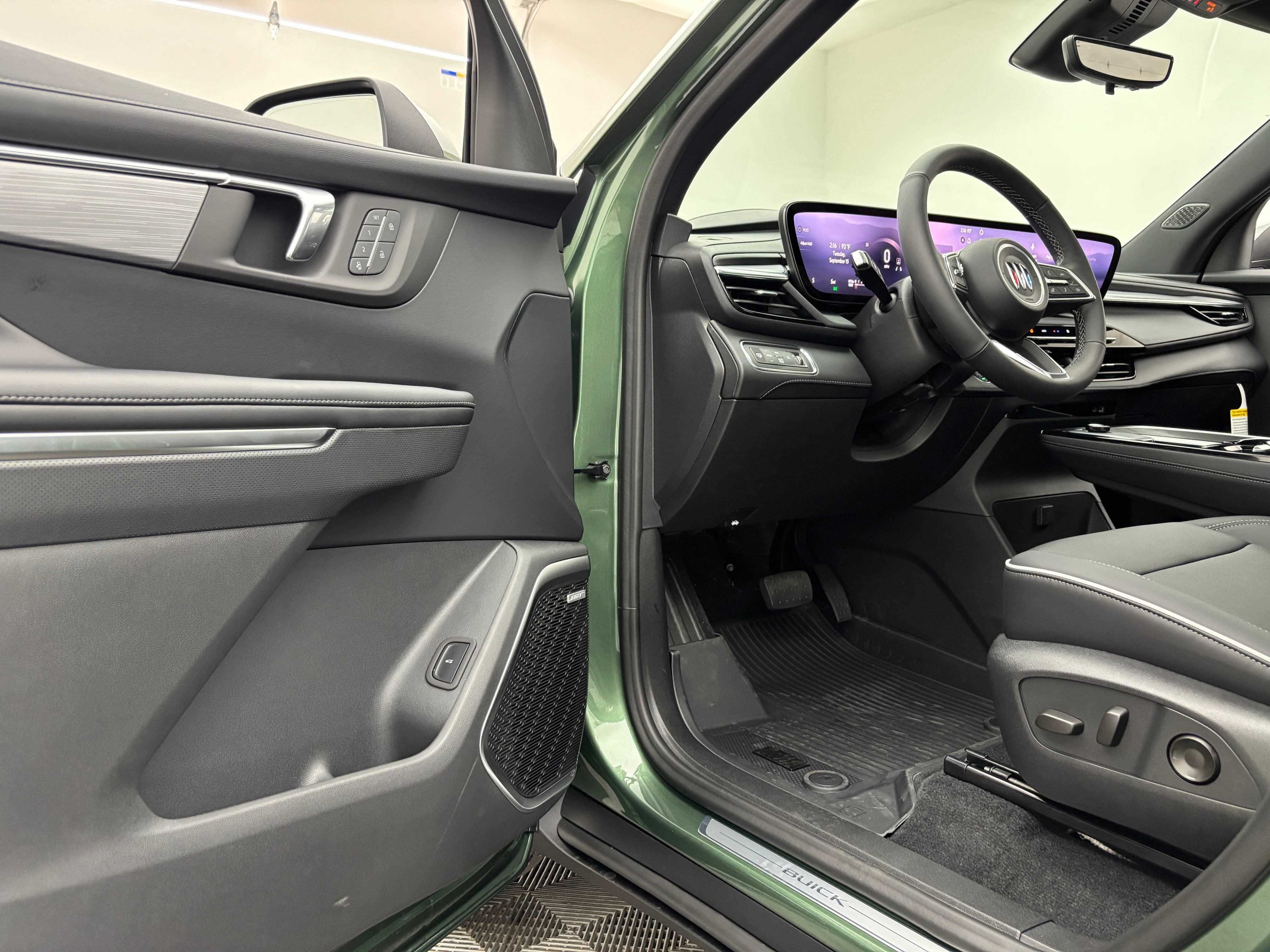 New 2027 Buick Enclave Preferred w/ Power Package AWD/4WD image 19