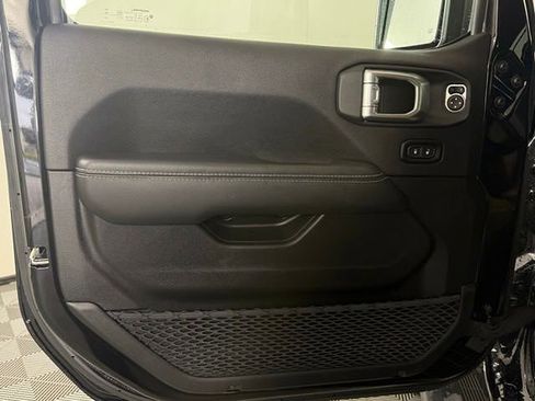 Used 2022 Jeep Gladiator Rubicon w/ LED Lighting Group image 27