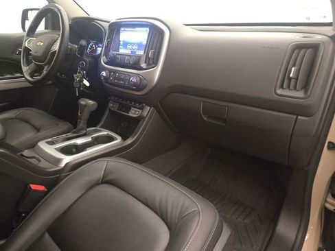 Used 2021 Chevrolet Colorado ZR2 w/ ZR2 Dusk Special Edition image 4