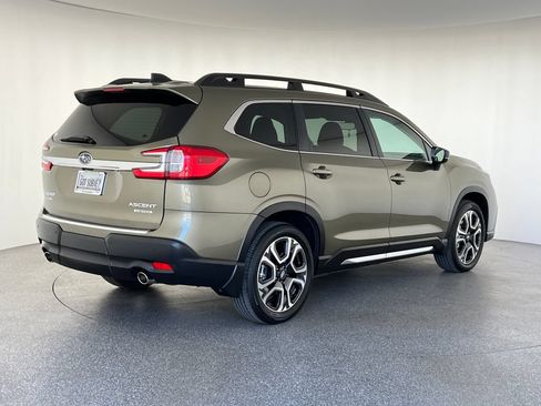 Used 2025 Subaru Ascent Limited w/ Popular Package #1 AWD/4WD image 4