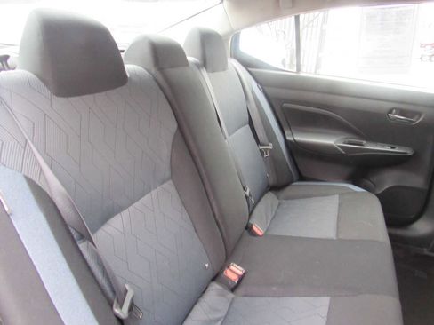 Used 2025 Nissan Versa SV image 19