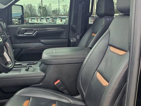 Used 2024 GMC Sierra 2500 AT4 w/ AT4 Premium Plus Package image 7