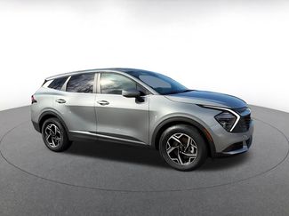 Used 2025 Kia Sportage LX video 2