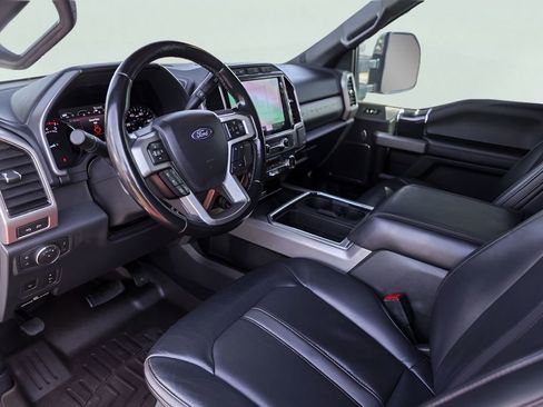 Used 2022 Ford F250 Platinum w/ FX4 Off-Road Package image 13