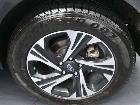 Used 2024 Subaru Crosstrek 2.0i Premium AWD/4WD image 12