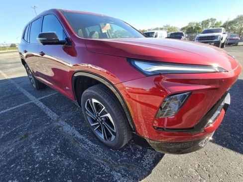 Used 2025 Buick Enclave Sport Touring w/ Power Package image 4