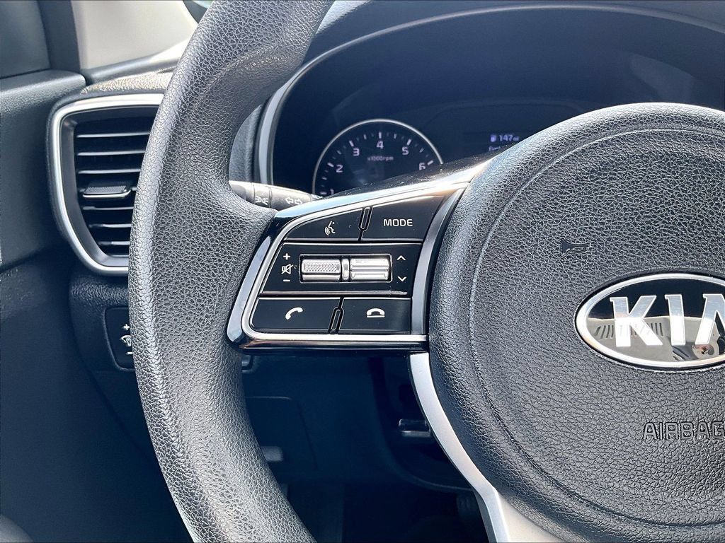 Used 2020 Kia Sportage LX FWD image 19
