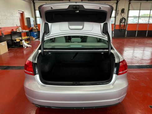 Used 2014 Volkswagen Passat 2.5 SE image 31