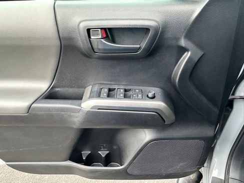 Used 2021 Toyota Tacoma SR5 image 22