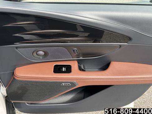 Used 2026 Lincoln Nautilus Reserve AWD/4WD image 33