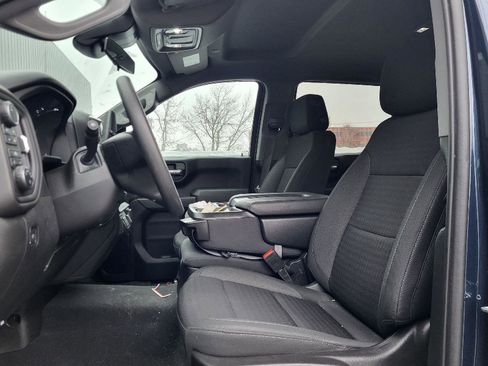 Used 2022 Chevrolet Silverado 1500 Custom image 9