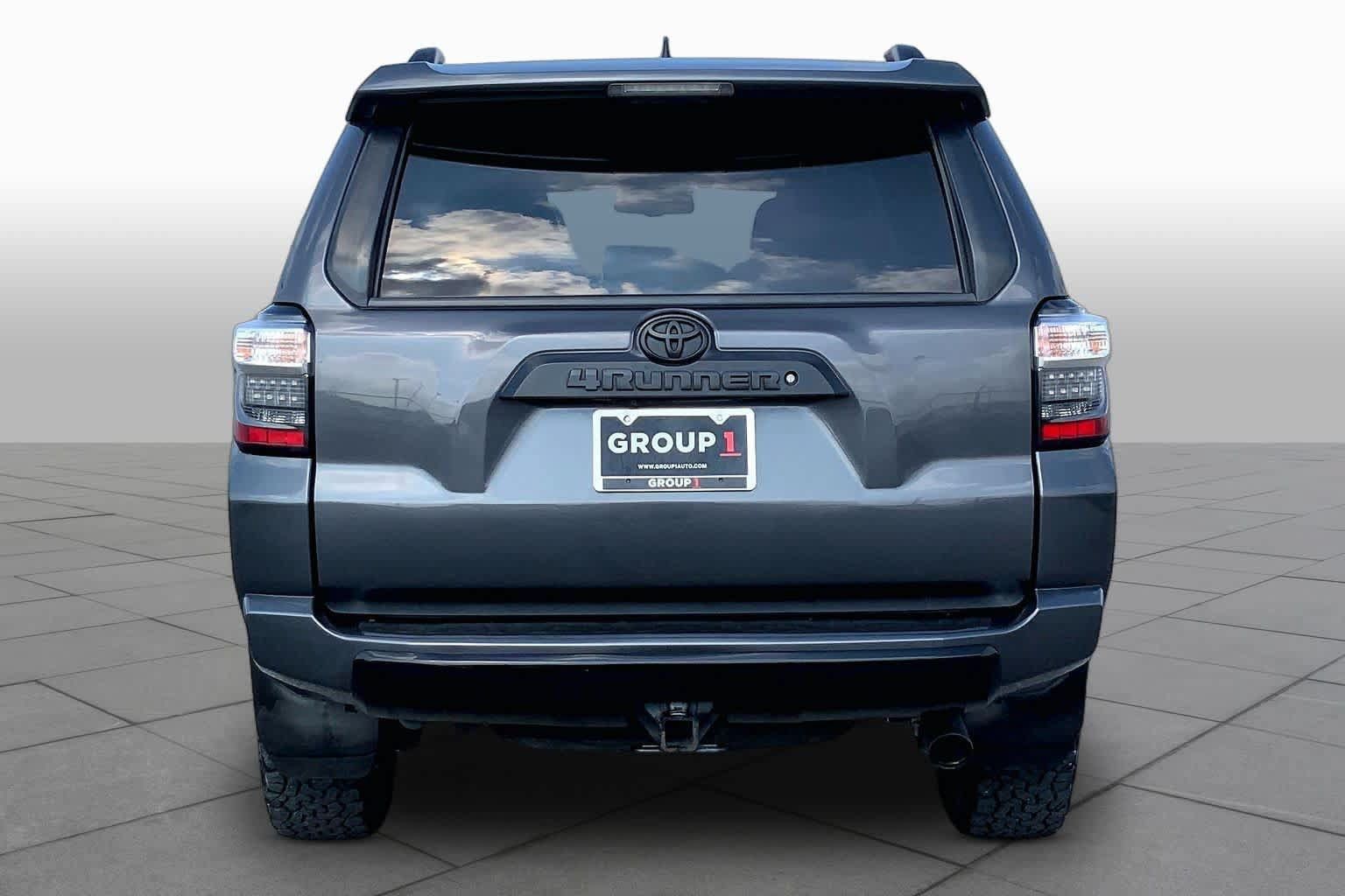 Used 2019 Toyota 4Runner TRD Off-Road Premium AWD/4WD image 5