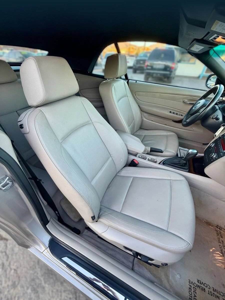 Used 2012 BMW 128i Convertible RWD image 14