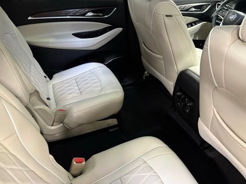 Used 2024 Buick Enclave Avenir w/ Avenir Technology Package AWD/4WD image 18