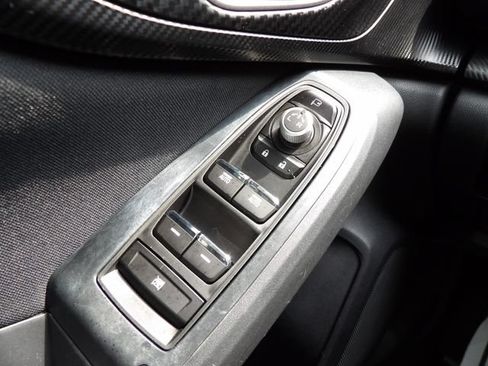 Used 2019 Subaru Crosstrek 2.0i AWD/4WD image 22