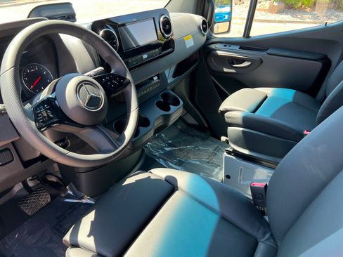 New 2026 Mercedes-Benz Sprinter 2500 image 15