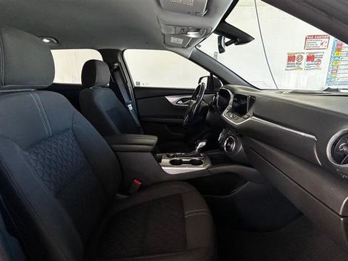 Used 2020 Chevrolet Blazer LT image 18