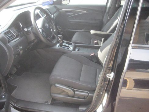 Used 2017 Honda Ridgeline Sport image 13