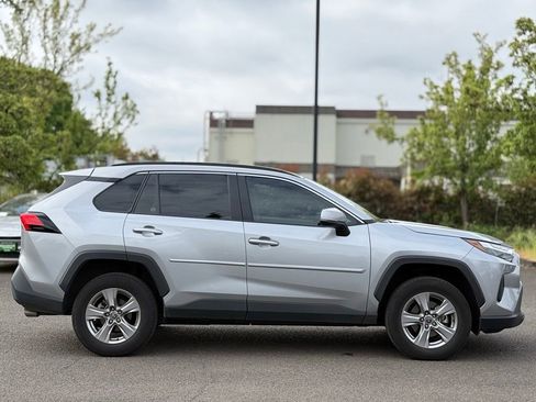 Used 2023 Toyota RAV4 XLE AWD/4WD image 6