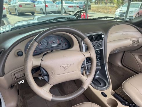 Used 2004 Ford Mustang Deluxe Convertible image 13