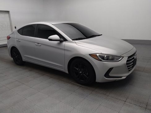 Used 2018 Hyundai Elantra SEL FWD image 11