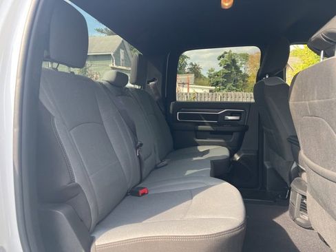 Used 2024 RAM 3500 Big Horn image 15
