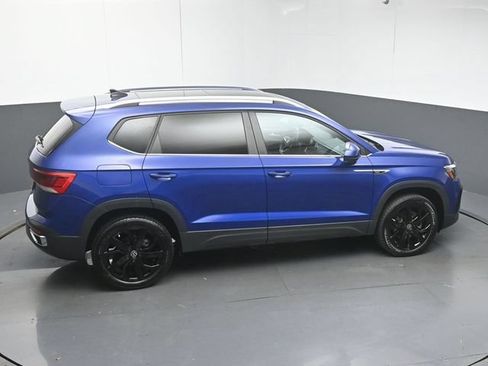 Used 2022 Volkswagen Taos SE FWD image 48
