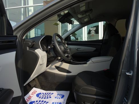 Used 2024 Hyundai Tucson SEL FWD image 8