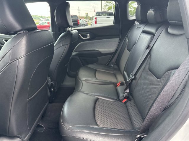 Used 2024 Jeep Compass Latitude AWD/4WD image 12