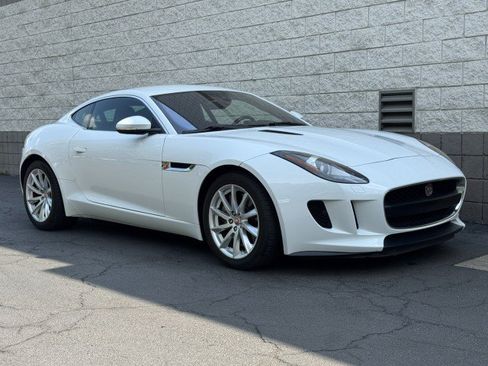 Used 2017 Jaguar F-TYPE Coupe RWD image 17
