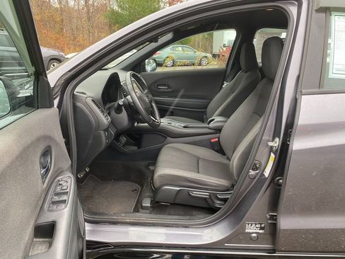Used 2020 Honda HR-V Sport image 12