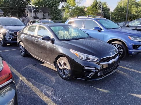 Used 2021 Kia Forte LXS FWD image 12