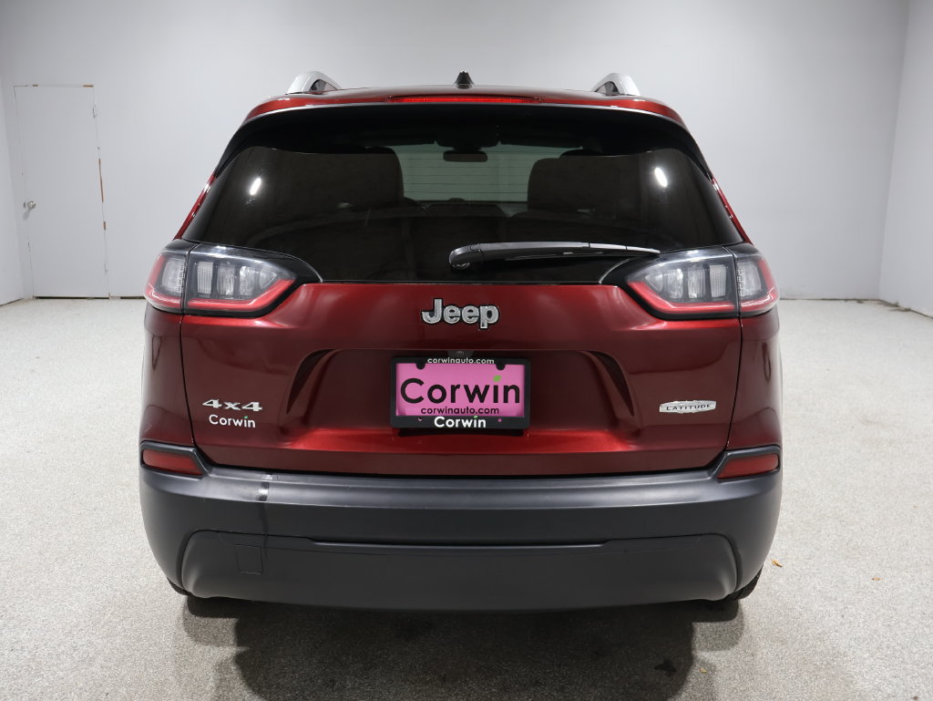 Used 2019 Jeep Cherokee Latitude Plus w/ Cold Weather Group AWD/4WD image 3