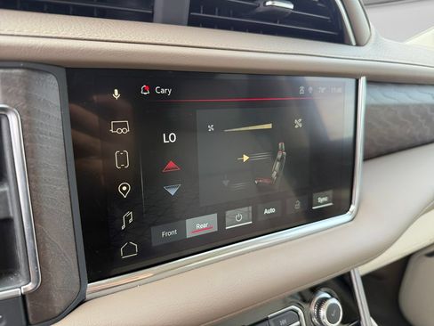 Used 2023 GMC Yukon Denali AWD/4WD image 28