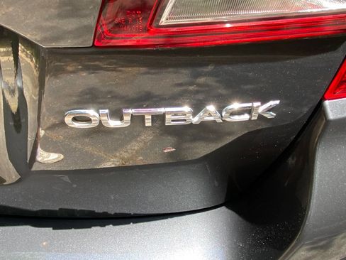 Used 2019 Subaru Outback 2.5i Limited AWD/4WD image 47
