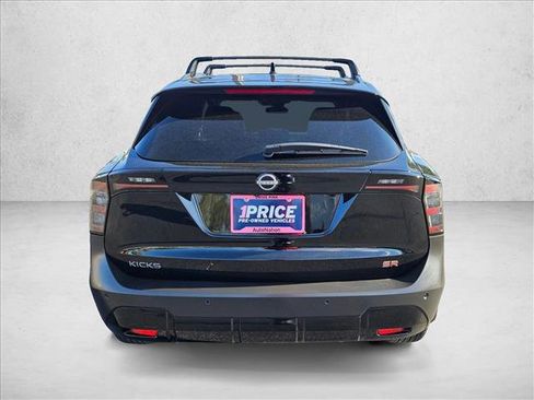 Used 2025 Nissan Kicks SR FWD image 7