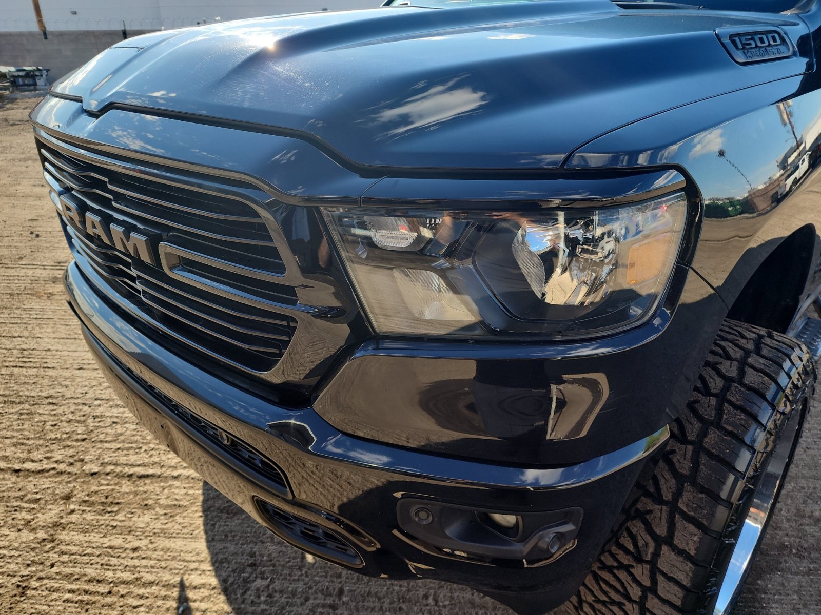 Used 2020 RAM 1500 Big Horn AWD/4WD image 11